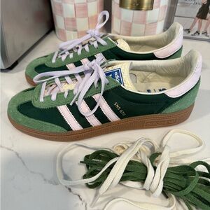 Special edition adidas Orginals SNS GT II "London"
